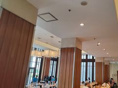 -亚龙湾希尔顿自助餐厅·海鲜·烧烤·沙滩BBQ·现场乐队