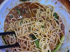 -爆炸头阿姨小四川正宗川味小吃(无任何分店)