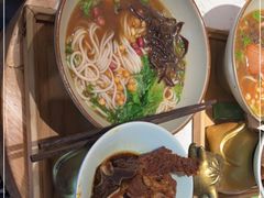 -百春原湖南牛肉粉(百联世纪店)