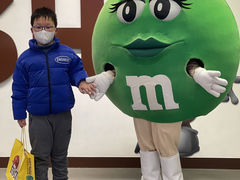 -m豆巧克力世界(上海世茂广场店)
