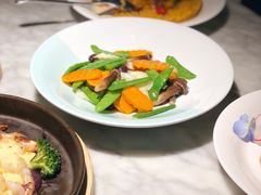 -雀蓝川菜(奥体广场店)