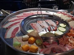 -哈哈碳都·牛肋条无限自助烤肉(宝龙店)