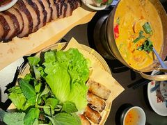 -大头虾越式风味餐厅(光明广场店)