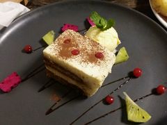 -HIGH FIVE哈福手工汉堡(桂林路店)