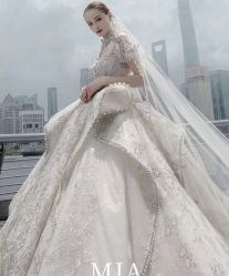 -Lady  Jane高端婚纱礼服馆