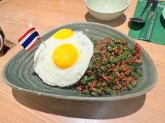 双蛋流心打抛饭-mango tree芒果树泰国餐厅(青岛万象城店)