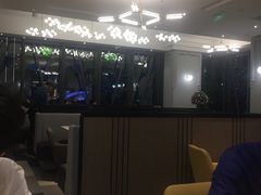 -港丽餐厅(高德置地店)