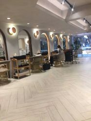 -苏豪路易士·嘉玛发廊