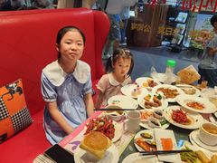 -四海一家自助餐(益田假日广场店)