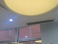 -圣呗口腔·舒适化种植牙·矫正中心(广州总院)