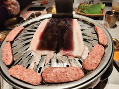 -草家酱蟹炭火烤肉店(珲春南路一店)