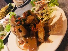 -Dash Teak House