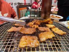 -山焱·炭火自助烤肉(周浦万达店)