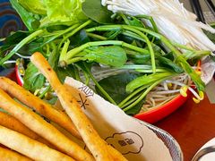 -元一希尔顿酒店·鲜切牛肉火锅禅自助餐厅