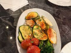 -LESCEDARS Brasserie Bistro香柏树