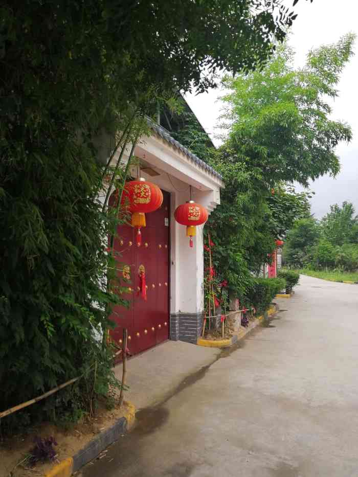 李家岩村农家乐-"环境:这边一整个村子都是农家乐,地方宽敞.