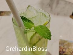 春天-théATRE 茶聚场(王府中環店)