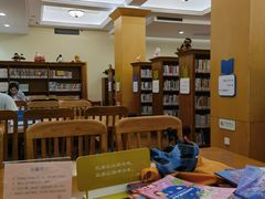 -静安区少年儿童图书馆(康定东路)