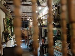 -斯多格书乡(北京大学畅春园店)