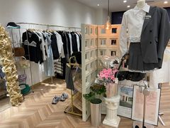 -眷顾自助服装工作室(中南金石国际广场A座店)