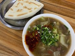-老字号贾家肉丸糊辣汤(光明巷店)