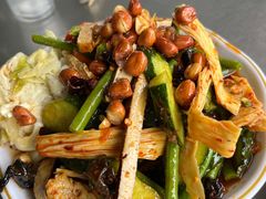 素拼-佰运猪蹄(高陵店)