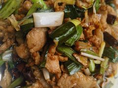-蔼若春.传承三十年云南菜(金碧公园店)