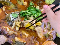 -丹水桥地锅鱼·翘嘴鲌·地方特色全鱼宴(丹江口大坝店)