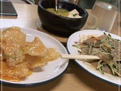 -关东小磨东北菜(上海长风大悦城店)