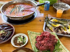 -苗侗地道红酸.酸汤鱼·酸汤牛肉