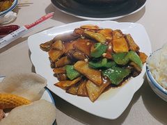-老码头黑皮肘子锅包肉(赣水路店)
