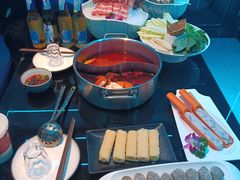 -唯爱KTV聚会餐厅(仙林东城汇店)