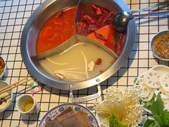 -山悦里 山野·鲜火锅(罗斯福广场店)