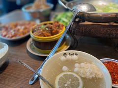 -肖四女乐山跷脚牛肉(世博源店)