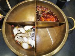 -沸炉重庆老火锅(军事博物馆店)