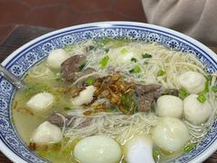 -亚忠小吃店(曾厝垵店)
