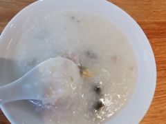 皮蛋瘦肉粥-渝半城经典川粤菜(重庆天地店)
