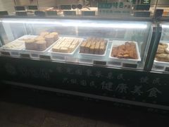 面包甜点陈列柜-紫光园·小馆(太玉园店)