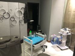 -威思丽高温瑜伽会馆