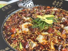 -渔语鱼新川菜Bistro(万象天地店)