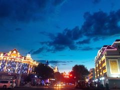 -布尔津河堤夜市