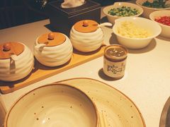 -墨居上隐·院子里火锅(峨眉店)