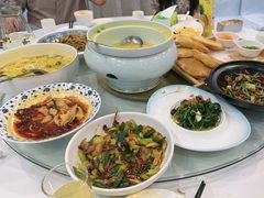 -鼎记酒楼(雁南一路店)