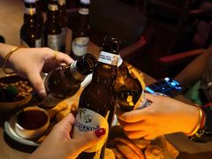 -FOUR PLAY BAR