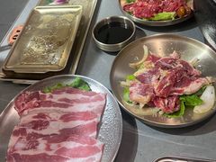 -围炉肉舍丹东海鲜烤肉·烤活鳗(步行街店)