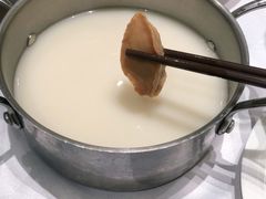 -红鼎豆捞·非遗鲍皇汤火锅(宝丰路店)