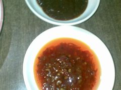 沙茶料和辣椒料-潮汕美牛肉丸火锅店(天宁寺店)