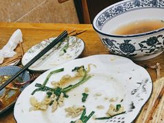 韭菜鸡蛋盖饭-马艾萨中国兰州传统牛肉面(惠新里店)