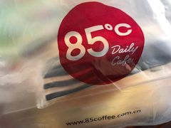 -85度C(生甜甜圈研究工坊·上海松江人民北路店)