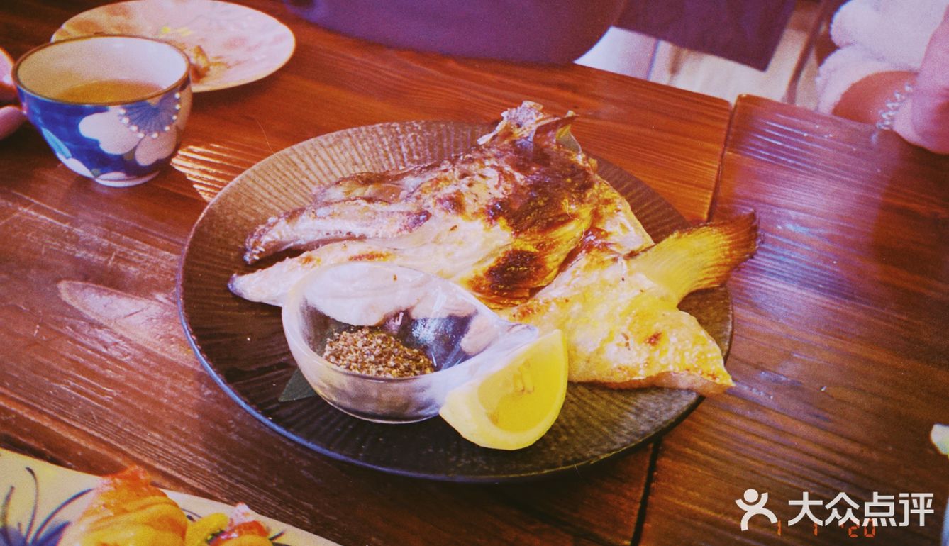 很日式很居酒屋，就是小了点